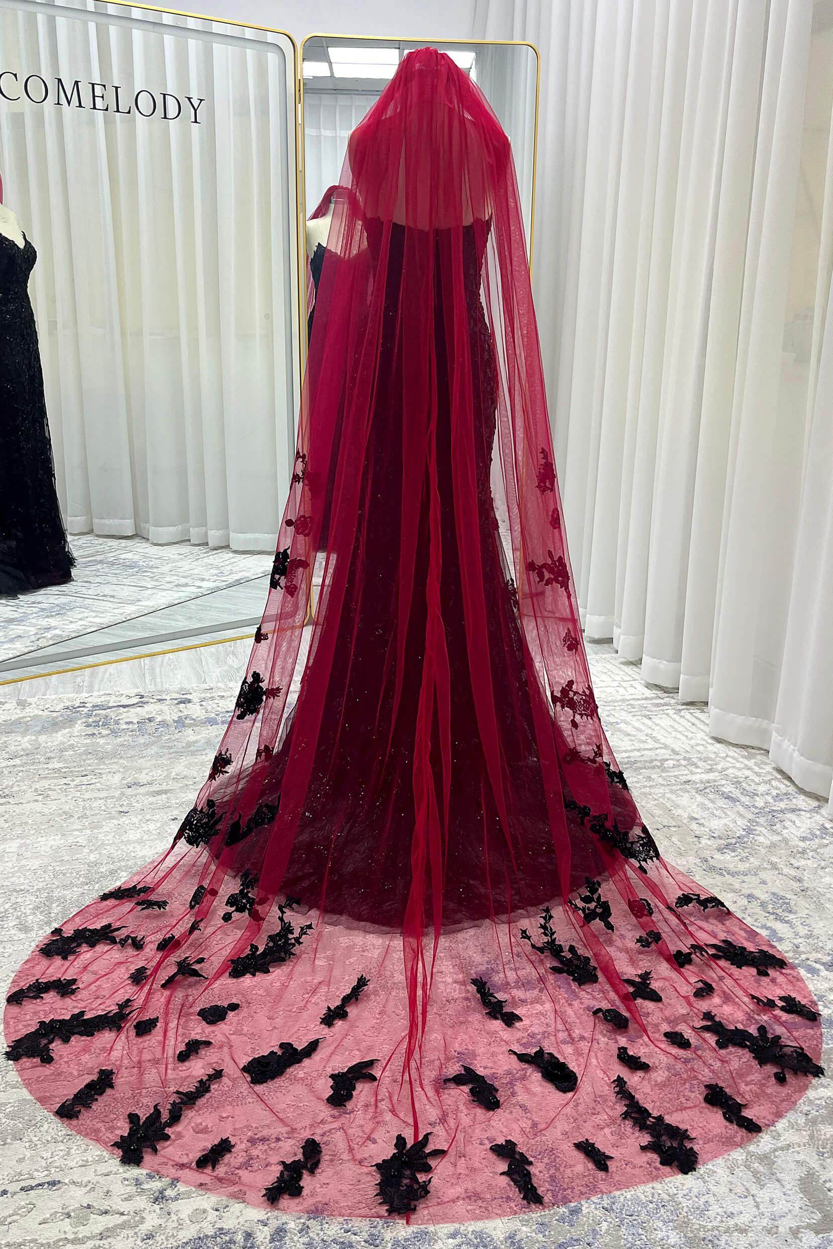 One-tier Lace Edge Tulle Chapel Veils with Appliques Beading CV0395 - COCOMELODY